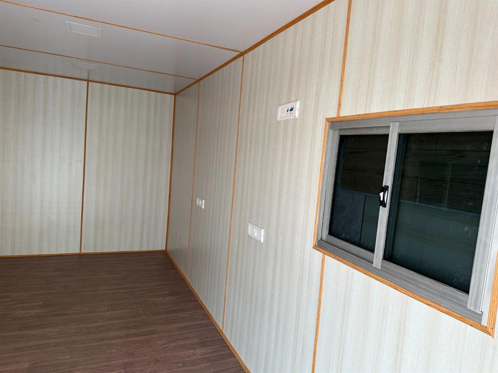 Security Guard Cabin manufactured by SR Enterprises